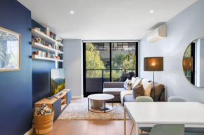 Gorgeous flat in Brunswick East with pool, gym and rooftop